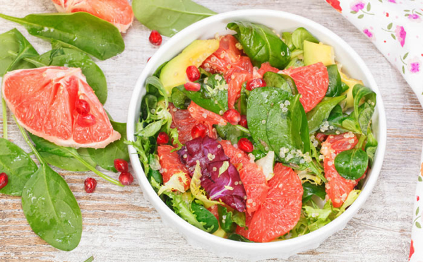 Salade de quinoa au pamplemousse et à l’avocat