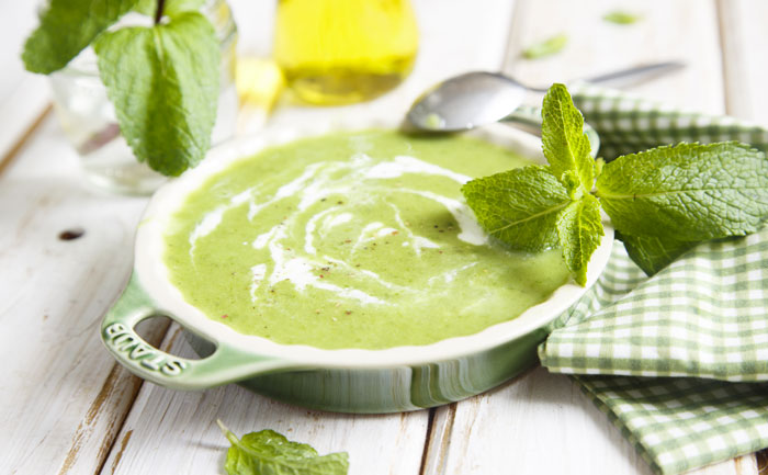 Gaspacho léger de concombre, pomme et avocat