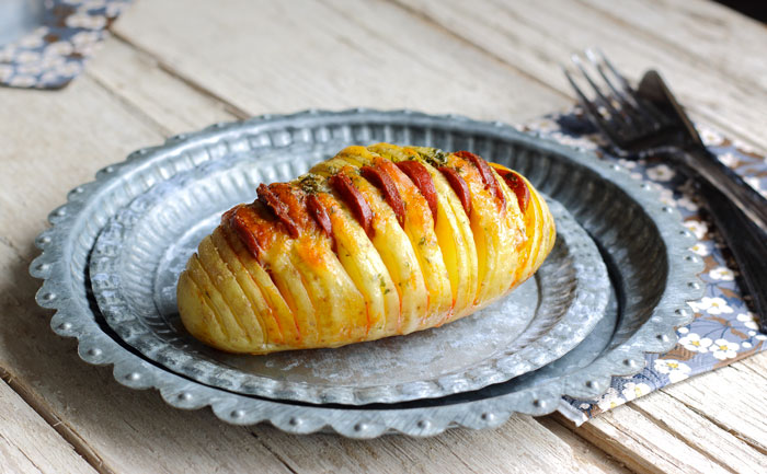 Pomme de terre rôtie au chorizo et au fromage à raclette