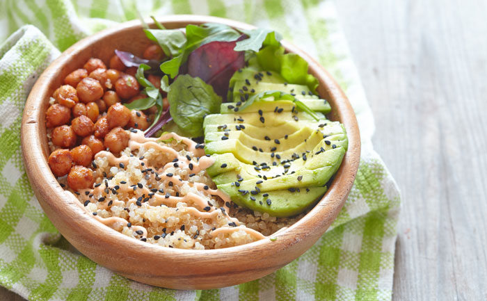 Buddha bowl au quinoa et aux pois chiches Buddha bowl au quinoa et aux pois chiches