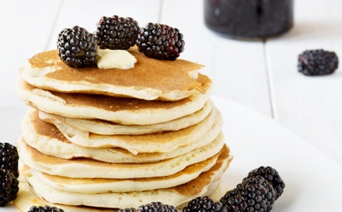 Pancakes aux mûres